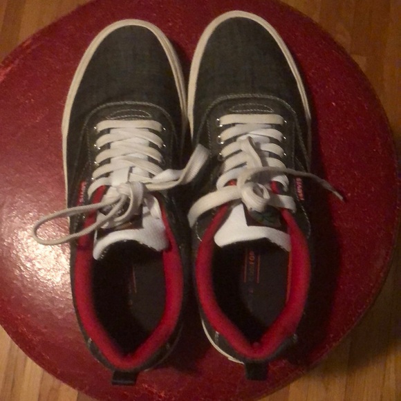 Levi’s - Picture 3 of 5